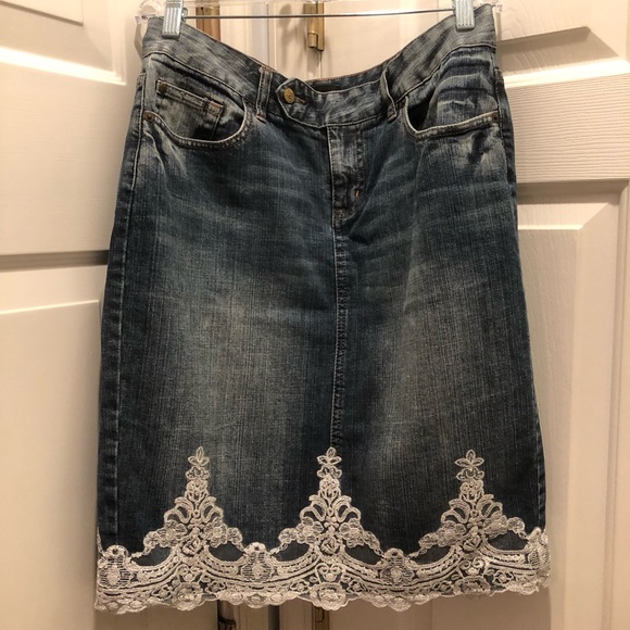 The Limited Denim skirt w/ Lace Trim - Picture 2 of 5